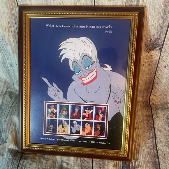 VHTF 2017 USPS Disney Villains “Ursula” Framed Art - Picture 1 of 8